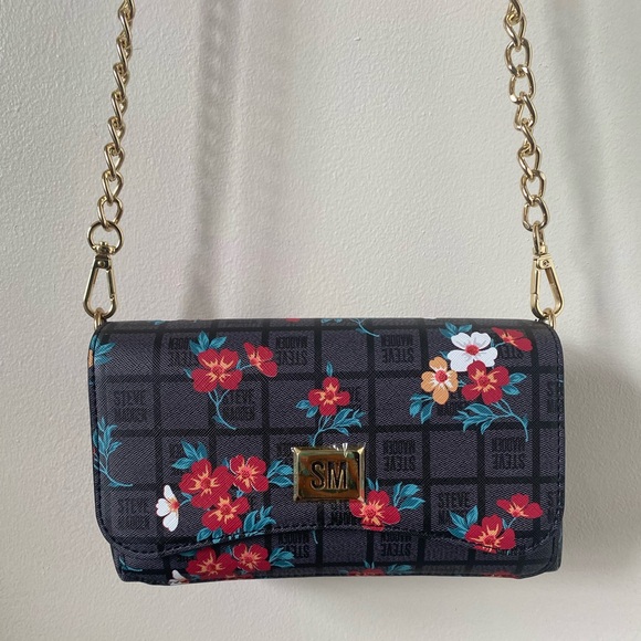 Steve Madden Handbags - Steve Madden BTory Floral Crossbody Bag